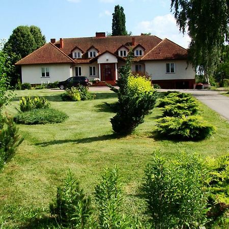 Pensjonat Dworek Baranowka Goniadz Exterior foto